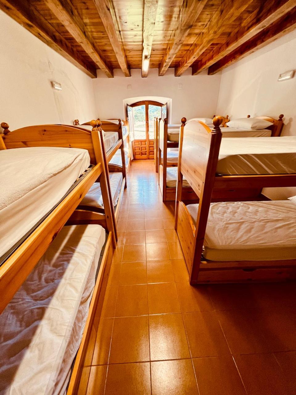 Albergue Pinares - La Casona De Revenga Regumiel de la Sierra Zewnętrze zdjęcie