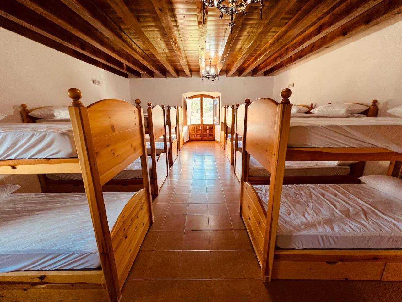 Albergue Pinares - La Casona De Revenga Regumiel de la Sierra Zewnętrze zdjęcie