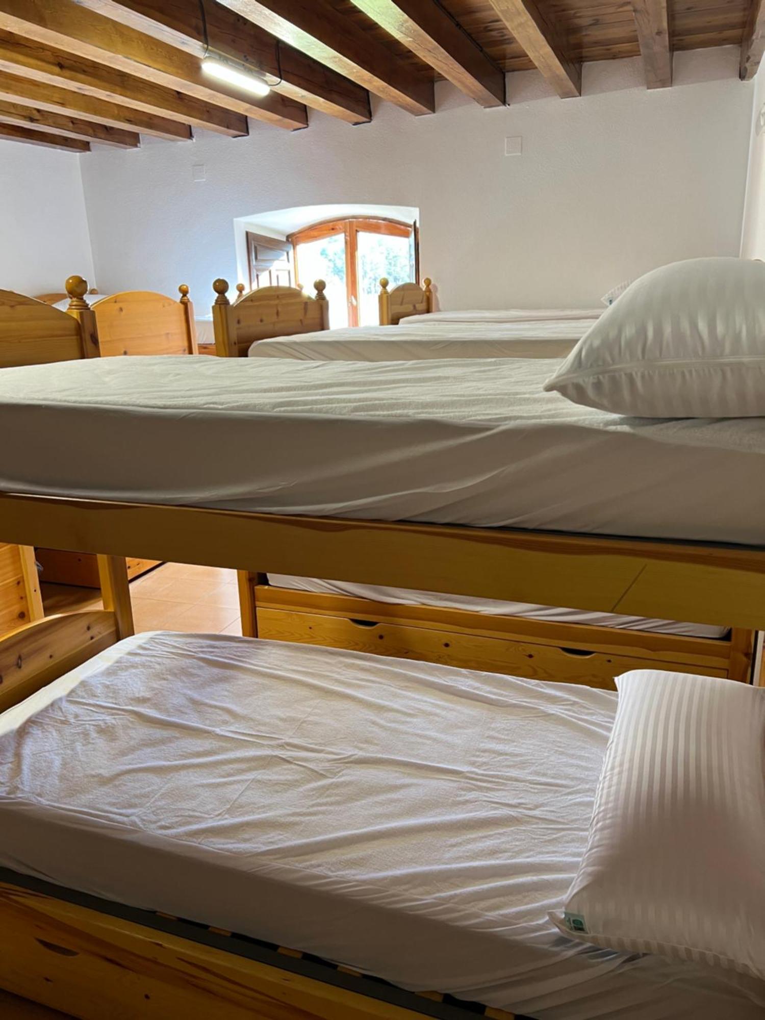 Albergue Pinares - La Casona De Revenga Regumiel de la Sierra Zewnętrze zdjęcie