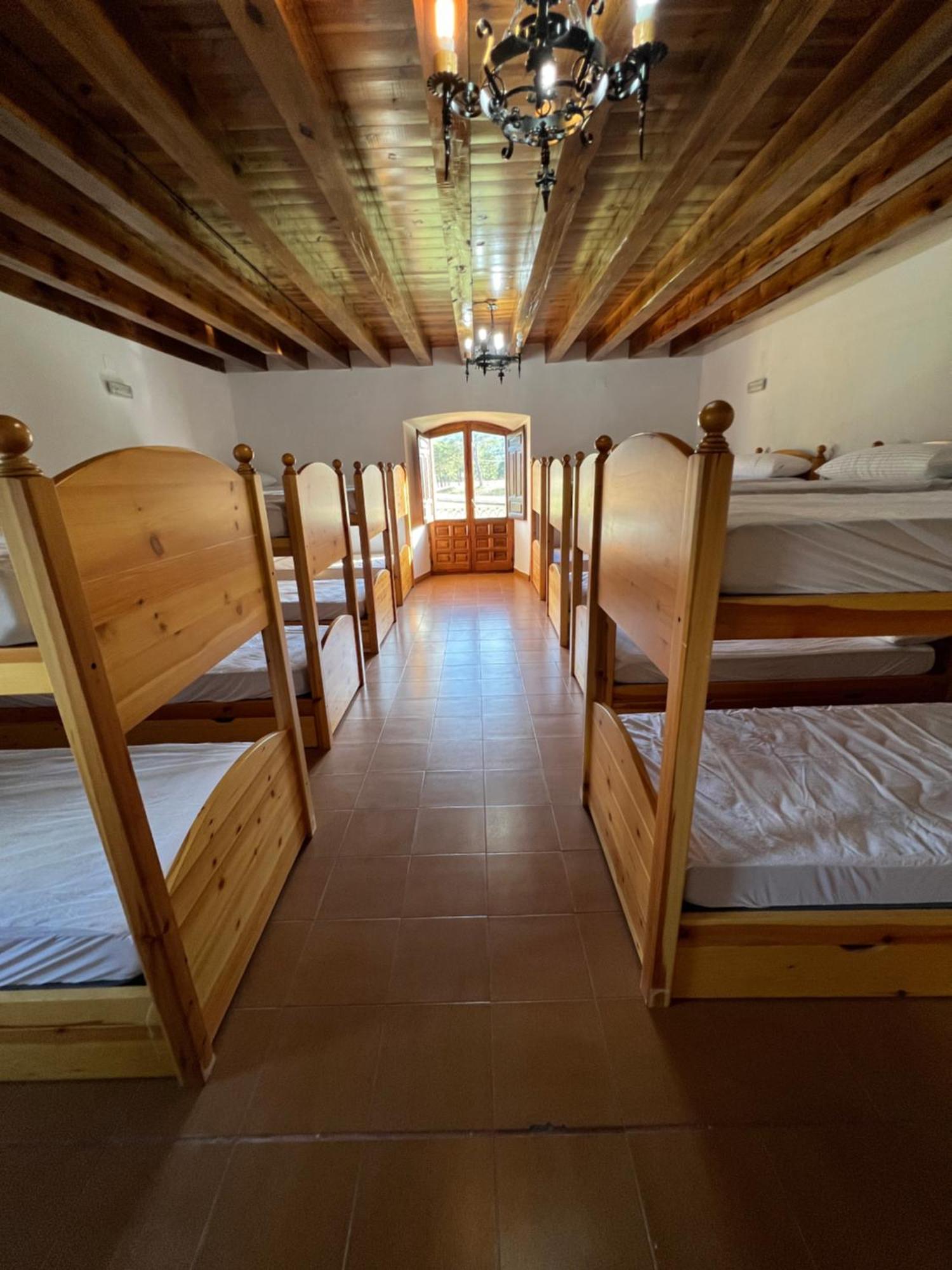 Albergue Pinares - La Casona De Revenga Regumiel de la Sierra Zewnętrze zdjęcie