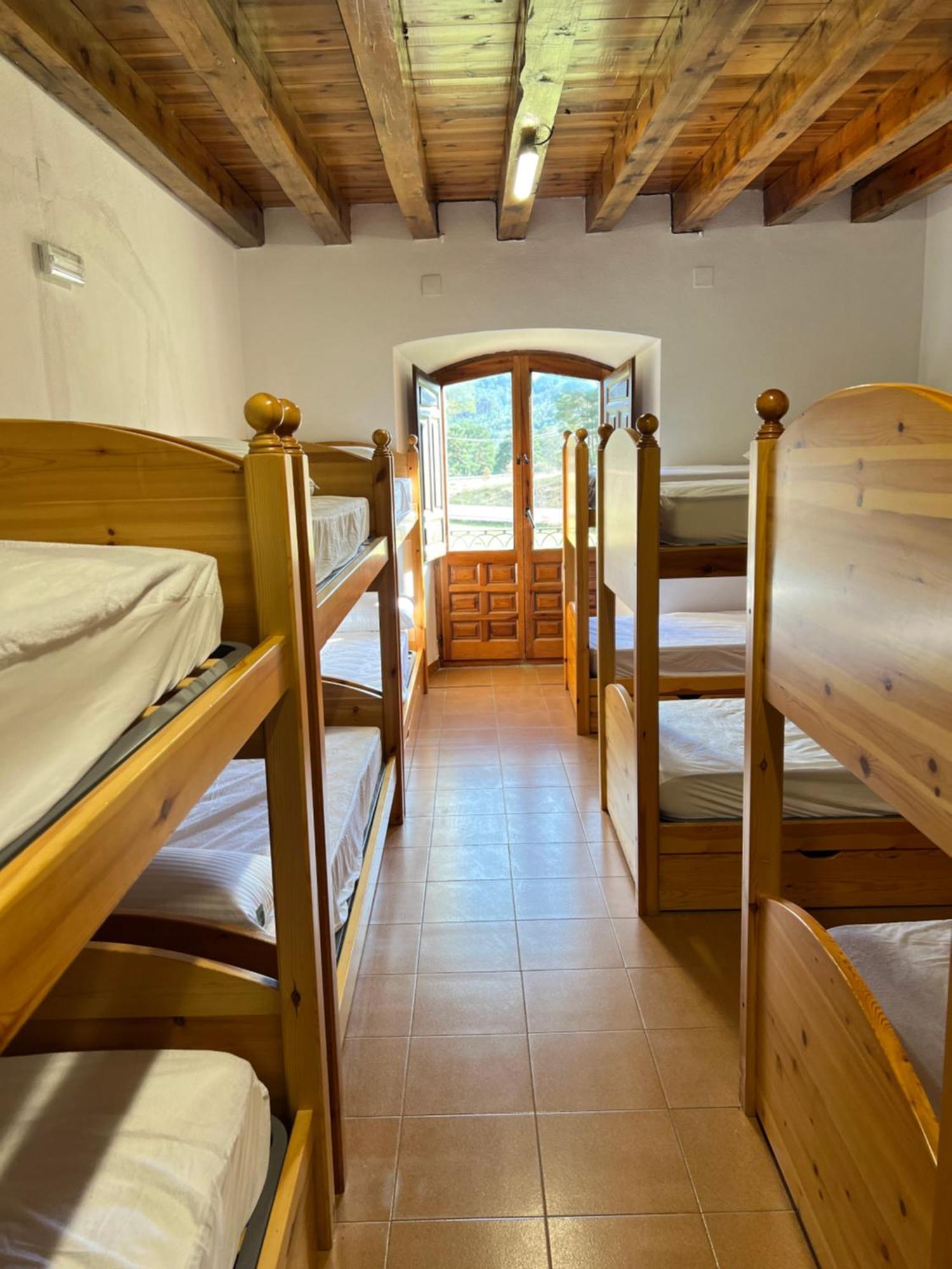 Albergue Pinares - La Casona De Revenga Regumiel de la Sierra Zewnętrze zdjęcie